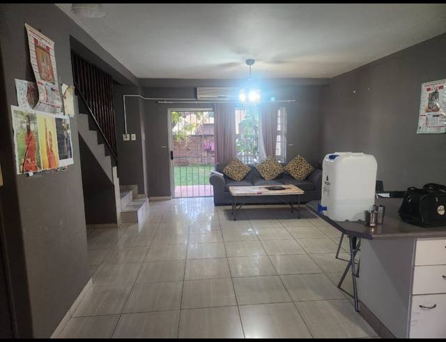 2 BEDROOM DUPLEX RENTED IN MEER EN SEE